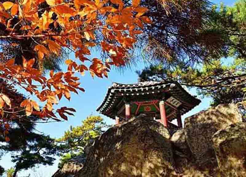 Fortezza. Baekje. Corea Fortezza. Baekje. Corea