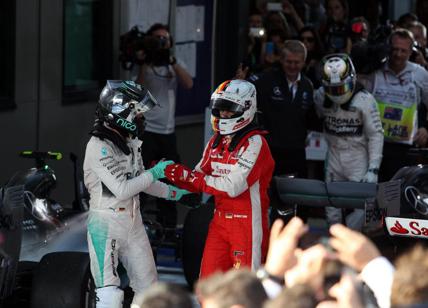 Vettel nei box Mercedes: spia per la Ferrari in Malesia