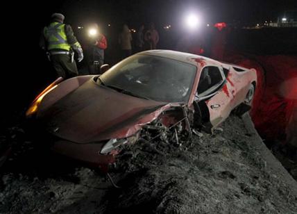Vidal ubriaco distrugge la Ferrari. Arrestato. Le foto