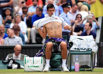 Wimbledon, Djokovic si ritira per infortunio