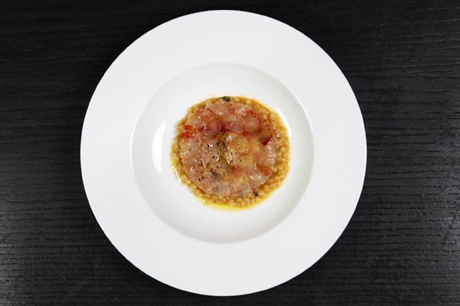 Carpaccio di Gamberi Viola con Fregola Sarda mantecata agli Agrumi