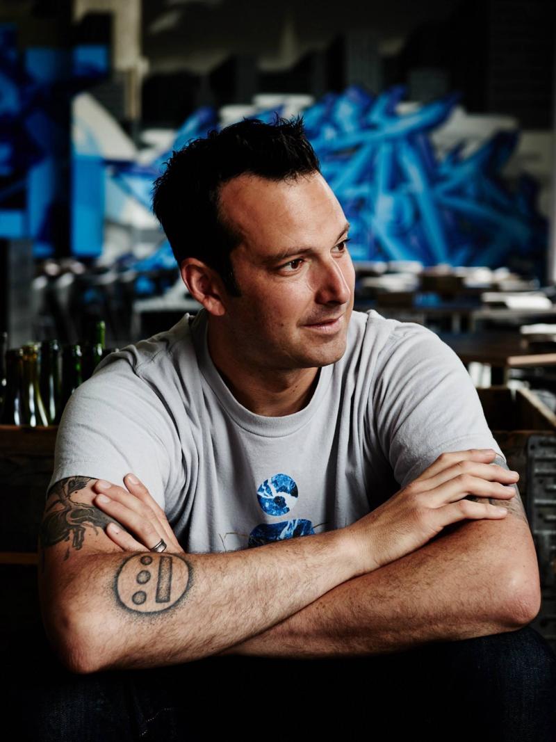 Maggio festeggerà Matt Orlando, trapiantato da New York a Copenhagen, capitale della Nordic cuisine, dove il suo ristorante Amass ha già preso una stella Michelin. Proviene anche lui dalla fertilissima nidiata di Redzepi.