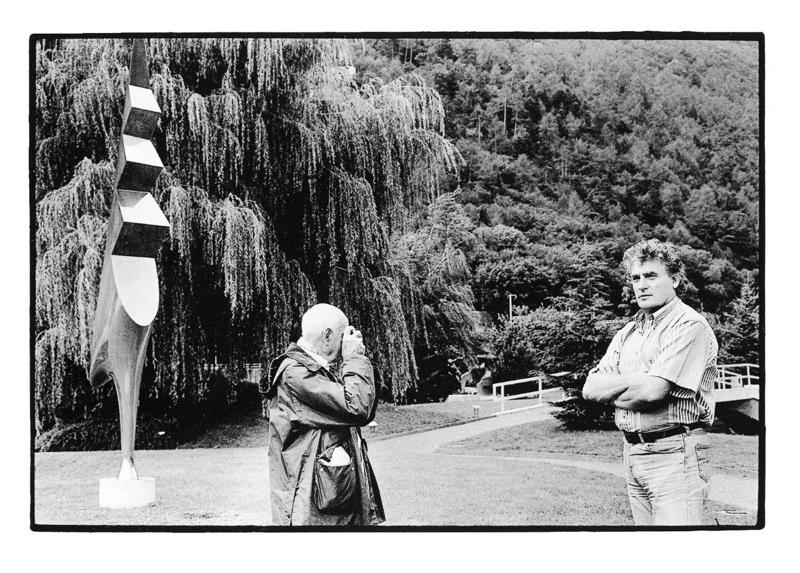 Henry Cartier  Bresson fotografa  Léonard Gianadda   a Martigny nel 1994