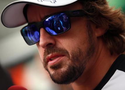 Mercedes, Alonso si chiama fuori: "Voglio vincere in McLaren"