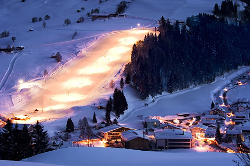 AUSTRIA Flutlichtpiste night skiing1 AUSTRIA Flutlichtpiste night skiing1