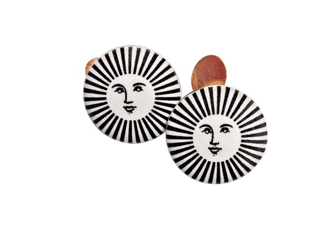 Fornasetti gemelli da polsino, ceramica e ottone dorato Fornasetti gemelli da polsino, ceramica e ottone dorato