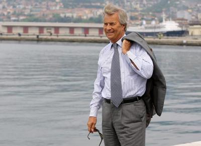 bollore ape bollore ape