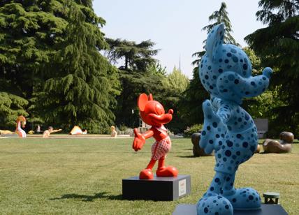 Topolino rende omaggio all'Italia. 20 statue in mostra alla Triennale