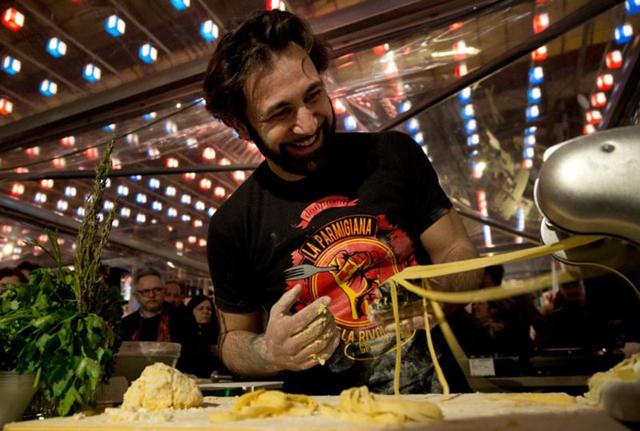 Don Pasta e il manifesto sociale dei cuochi Don Pasta e il manifesto sociale dei cuochi