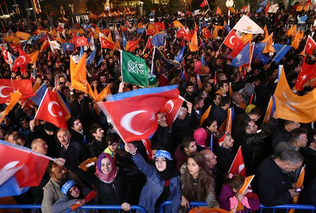 Turchia: fermati i leader del partito filocurdo Hdp