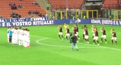 Haka del Milan, furiosi in Nuova Zelanda: "Sport disgustoso" Haka del Milan, furiosi in Nuova Zelanda: "Sport disgustoso"