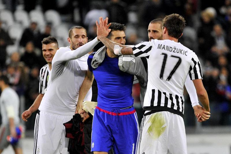 juventus mandzukic buffon chiellini