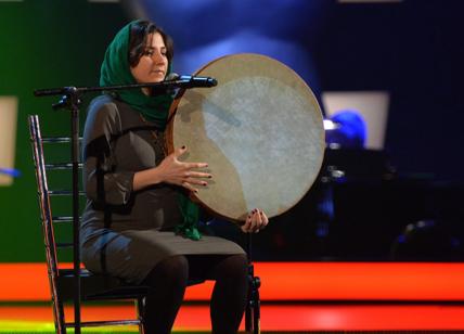 The Voice 4, Kimia canta la libertà, contro l'oppressione in Iran