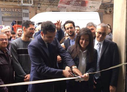 M5S inaugura anche a Bari il punto Sos Equitalia