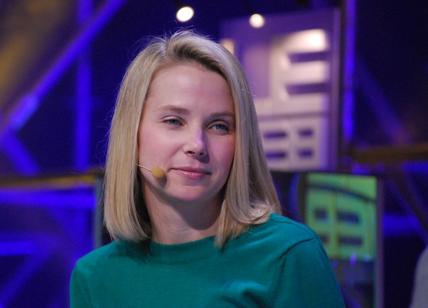 Yahoo, vendere 1-3 miliardi non-core per salvarsi