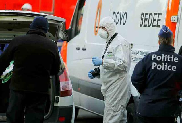 Bruxelles, spari sulla polizia. TUTTI I VIDEO