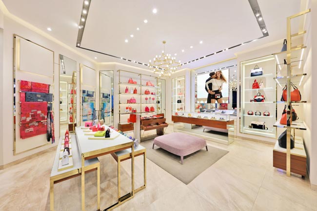 Negozio Furla Shangai (6)