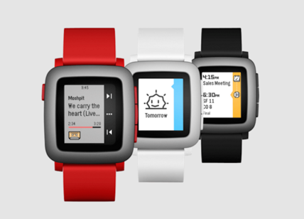 Pebble, lo Swatch degli orologi smart: così sfida i giganti Apple e Samsung