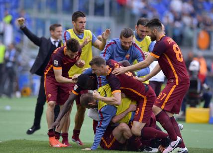 Roma distrugge la Lazio nel derby. Spalletti: "Mi spiace per Totti, ma..."