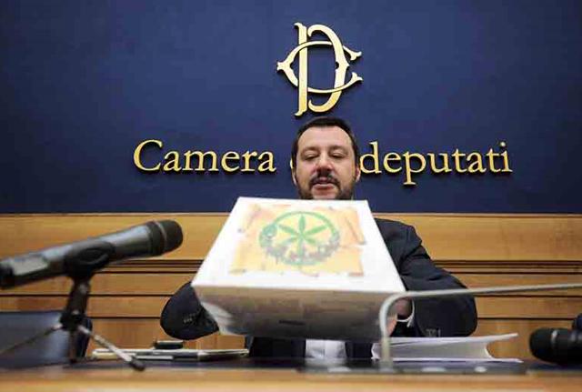 Decine di candidati sindaco: a Roma le psyco-elezioni. Primarie, roba da marketing