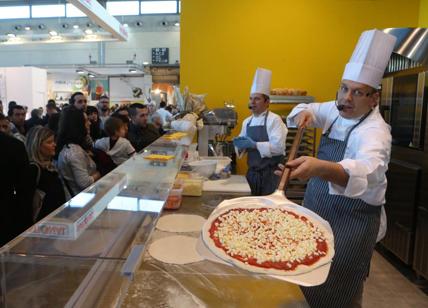 Pizza Up vola a Dubai con i migliori pizzaioli italiani