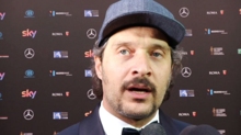 Parata di star ai David Donatello, eleganza e look bizzarri