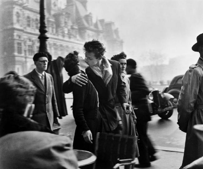 “Il bacio davanti all'hotel De Ville” di Robert Doisneau (46%) “Il bacio davanti all'hotel De Ville” di Robert Doisneau (46%)
