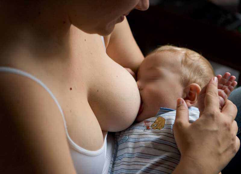 allattamento al seno bambini