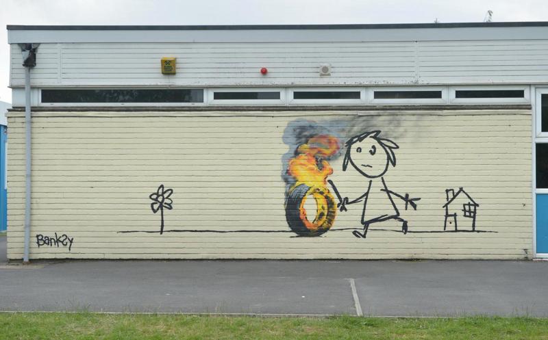 Murale griffato Banksy a Bristol Murale griffato Banksy a Bristol
