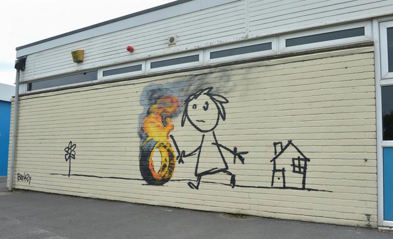 Murale griffato Banksy a Bristol Murale griffato Banksy a Bristol
