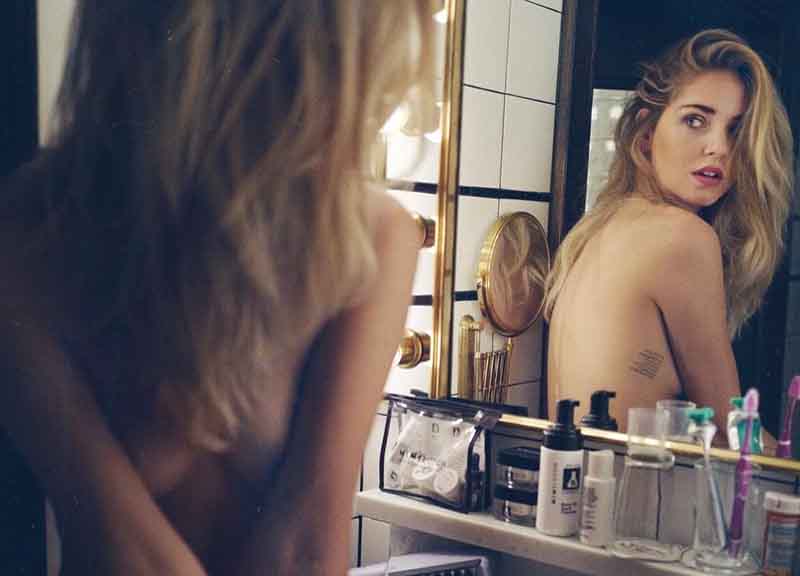 chiara ferragni topless ape