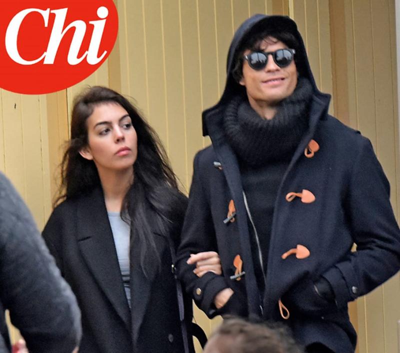 Cristiano Ronaldo e Georgina Rodriguez, foto da Chi