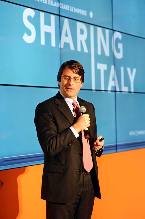 Il responsabile della Divisione Banca dei Territori di Intesa Sanpaolo Stefano Barrese Il responsabile della Divisione Banca dei Territori di Intesa Sanpaolo Stefano Barrese