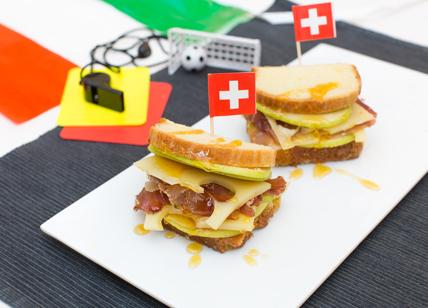 Prosciutto, mele e Emmentaler: ecco il panino Euro 2016