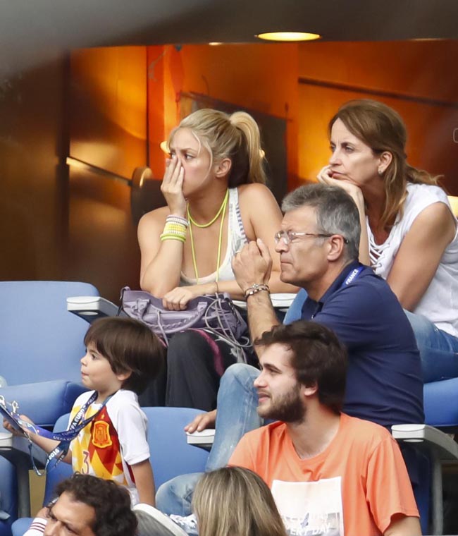 Euro 2016 Shakira (2)