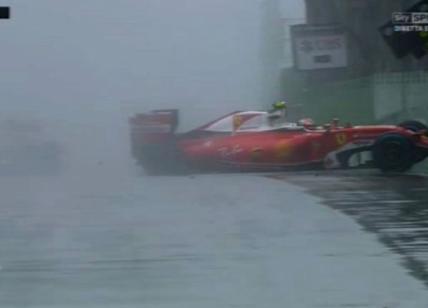 F1 GP Brasile, Raiokkonen che incidente: paura Ferrari per Kimi che se la cava