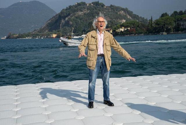 Morto l'artista Christo, fece camminare migliaia di visitatori sul Lago d'Iseo