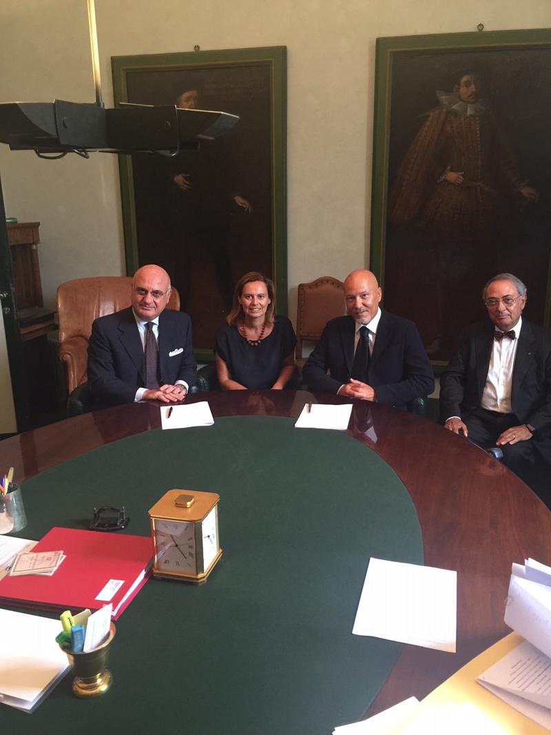La firma all'atto della costituzione de La Fabbrica del libro spa" FotoFirmaPreseAD