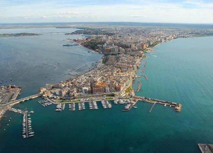 Taranto, potenziamento e riqualificazione del Molo Sant'Eligio tra i due Mari