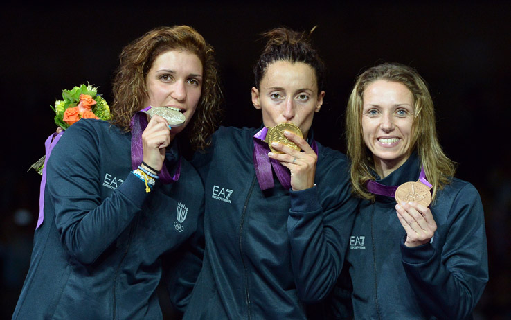 2) Arianna Errigo ed Elisa di Francisca: una delle gare di punta è sicuramente quella del fioretto femminile con le azzurre intenzionate a replicare la finale di quattro anni fa quando Elisa superó Arianna. Avversaria più temibile per le azzurre è la russa Deriglazova, più volte in stagione sui podi di Coppa del Mondo. 2) Arianna Errigo ed Elisa di Francisca: una delle gare di punta è sicuramente quella del fioretto femminile con le azzurre intenzionate a replicare la finale di quattro anni fa quando Elisa superó Arianna. Avversaria più temibile per le azzurre è la russa Deriglazova, più volte in stagione sui podi di Coppa del Mondo.
