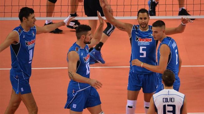 9) Pallavolo maschile: un successo che l'Italia non ha mai conquistato. Nelle ultime cinque edizioni due argenti (Atlanta 1996 e Atene 2004), due bronzi (Sydney 2000 e Londra 2012) ed un quarto posto (Pechino 2008). In un torneo storicamente equilibrato gli azzurri possono cercare l'impresa alla quale mirano però anche Brasile, Stati Uniti, Russia, Serbia e Francia. 9) Pallavolo maschile: un successo che l'Italia non ha mai conquistato. Nelle ultime cinque edizioni due argenti (Atlanta 1996 e Atene 2004), due bronzi (Sydney 2000 e Londra 2012) ed un quarto posto (Pechino 2008). In un torneo storicamente equilibrato gli azzurri possono cercare l'impresa alla quale mirano però anche Brasile, Stati Uniti, Russia, Serbia e Francia.