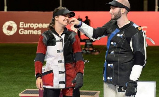 7) Niccoló Campriani e Petra Zublasing: la coppia d'oro del tiro a segno italiano. Lui medaglia d'oro e d'argento a Londra 2012, lei campionessa del mondo in carica. In una disciplina spesso favorevole ai nostri azzurri dovremo cercare di agguantare il maggior numero di medaglie. Possibilità di podio anche per Marco de Nicolo e Giuseppe Giordano. 7) Niccoló Campriani e Petra Zublasing: la coppia d'oro del tiro a segno italiano. Lui medaglia d'oro e d'argento a Londra 2012, lei campionessa del mondo in carica. In una disciplina spesso favorevole ai nostri azzurri dovremo cercare di agguantare il maggior numero di medaglie. Possibilità di podio anche per Marco de Nicolo e Giuseppe Giordano.
