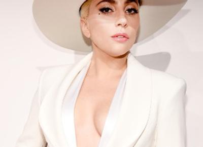 Lady Gaga AMA 2016 (2)