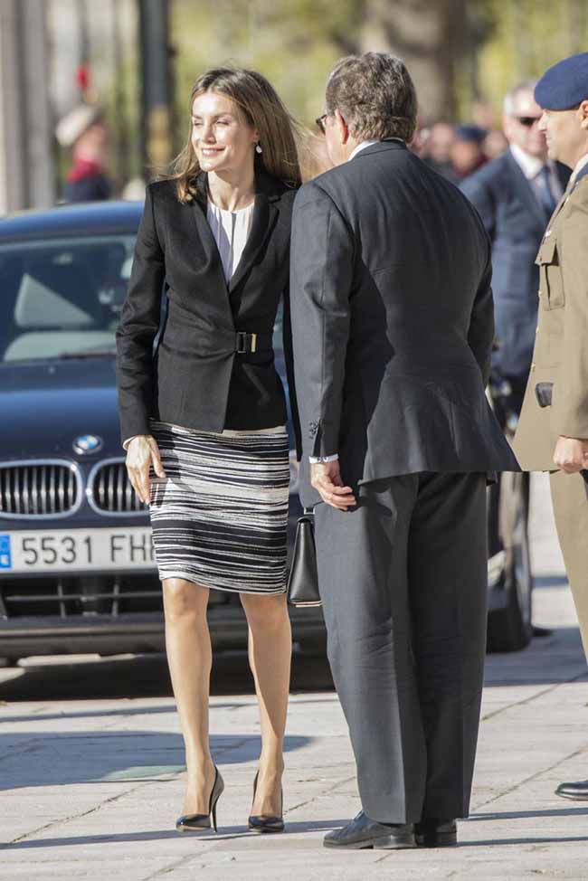 letizia di spagna al palazzo reale (1)