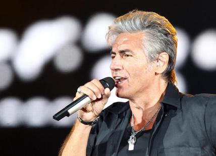 Ligabue sospende il tour. Polipo alle corde vocali e si opera