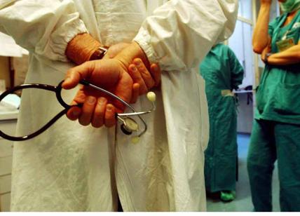 Epatite C dovuta a una trasfusione in ospedale, il Ministero paga dopo 50 anni