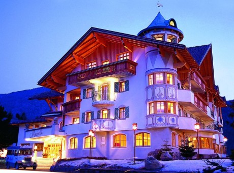 Mirabell Dolomiten Wellness Residenz - Valdaora Mirabell Dolomiten Wellness Residenz - Valdaora