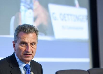 Oettinger ancora contro l'Italia: "Penalità se non versa contributi"