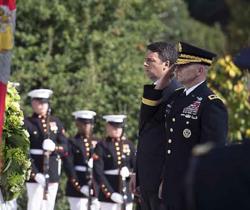Matteo Renzi al Cimitero di Hurlington