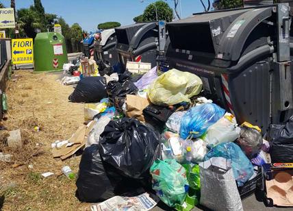 Roma nel caos rifiuti, il ministro Galletti striglia la Regione Lazio